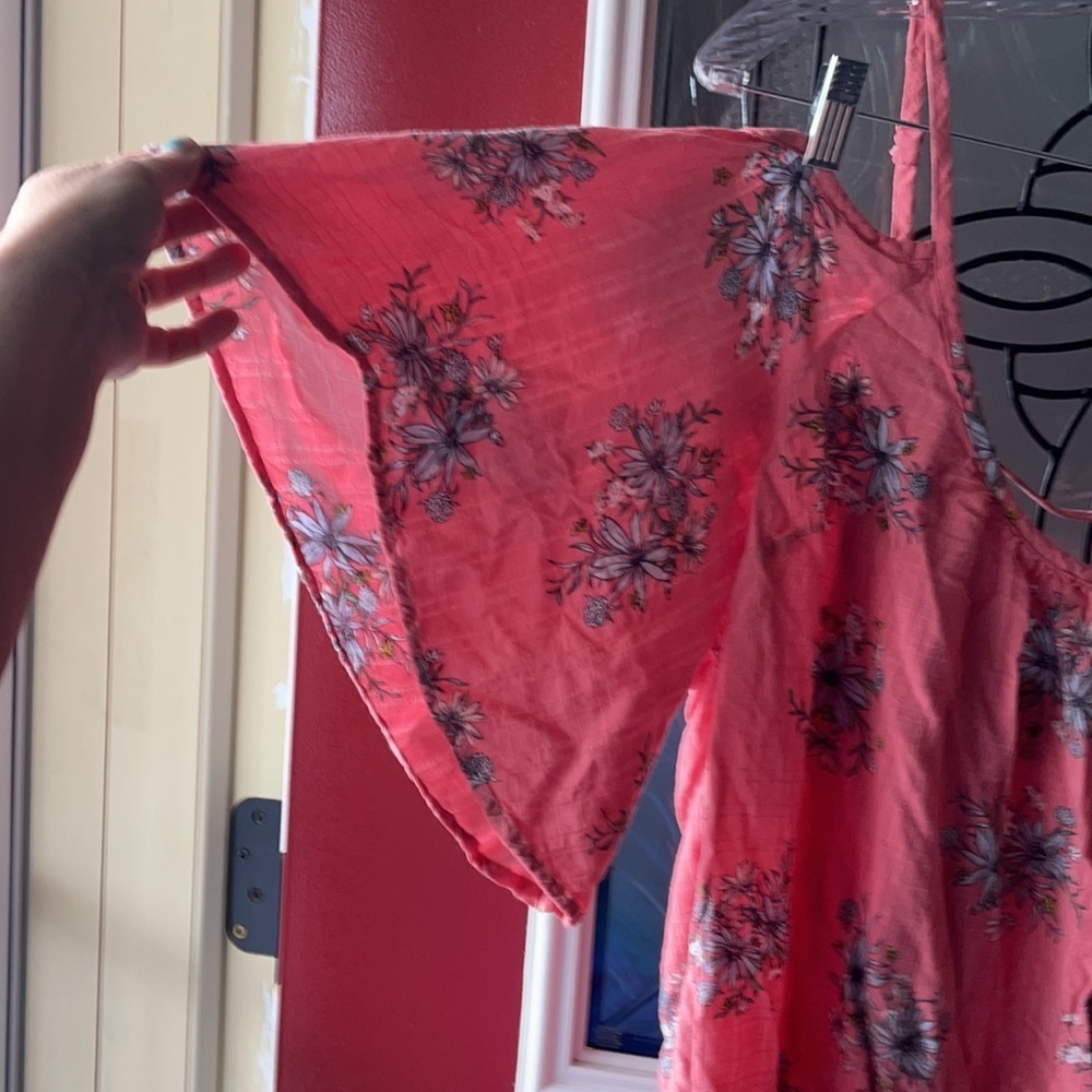 Plus Size Top - Picture 3 of 7